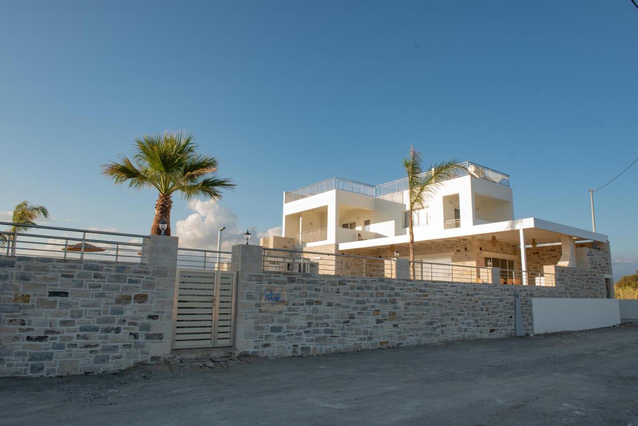 Villa Pnoe Seaside Kalamaki  Exterior photo